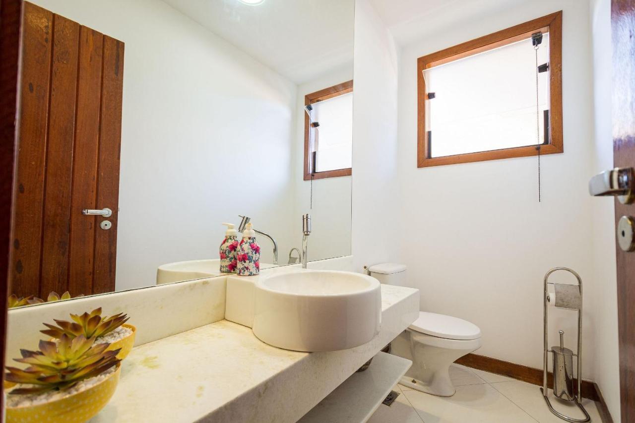 Casa Espetacular Entre Geriba E Ferradurinha - Wifi 200Mb - Piscina Do Codominio - 700 M Da Praia - Garagem - 4 Suites - Area Gourmet Privativa - Cozinha Equipada - Area Kids - Portaria 24H - Ar Condicionado Búzios Eksteriør billede
