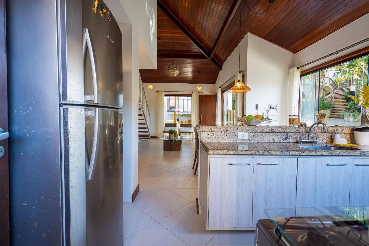 Casa Espetacular Entre Geriba E Ferradurinha - Wifi 200Mb - Piscina Do Codominio - 700 M Da Praia - Garagem - 4 Suites - Area Gourmet Privativa - Cozinha Equipada - Area Kids - Portaria 24H - Ar Condicionado Búzios Eksteriør billede