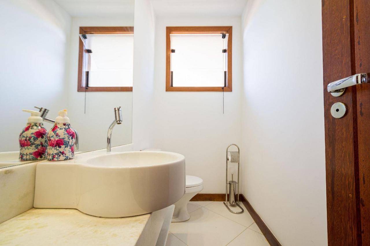 Casa Espetacular Entre Geriba E Ferradurinha - Wifi 200Mb - Piscina Do Codominio - 700 M Da Praia - Garagem - 4 Suites - Area Gourmet Privativa - Cozinha Equipada - Area Kids - Portaria 24H - Ar Condicionado Búzios Eksteriør billede