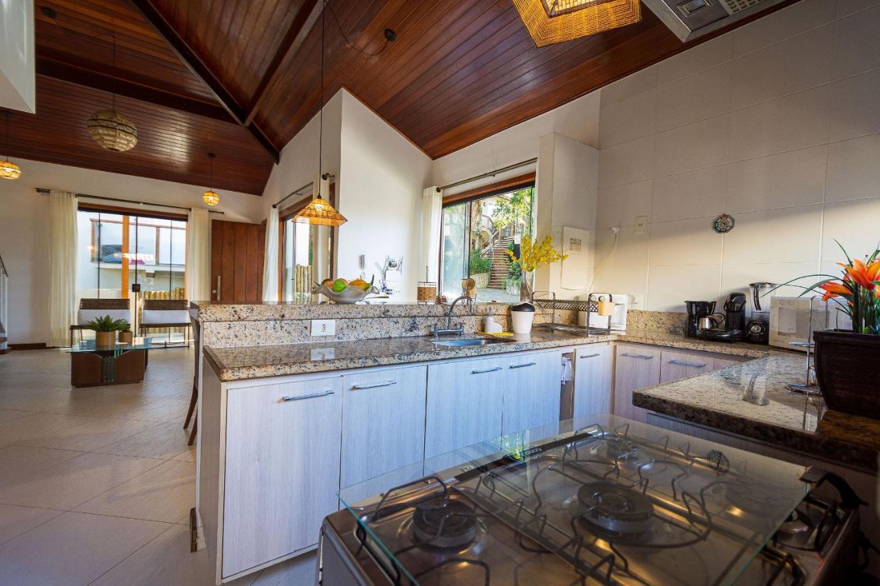 Casa Espetacular Entre Geriba E Ferradurinha - Wifi 200Mb - Piscina Do Codominio - 700 M Da Praia - Garagem - 4 Suites - Area Gourmet Privativa - Cozinha Equipada - Area Kids - Portaria 24H - Ar Condicionado Búzios Eksteriør billede